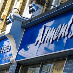 Arments Pie & Mash