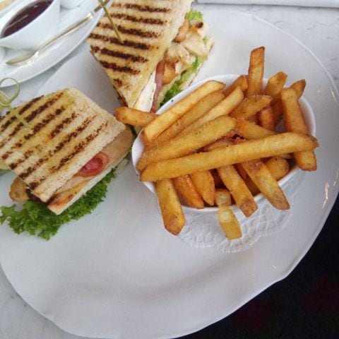 Club sandwich – Bild från Cadierbaren av Katarina D. (2019-07-03)