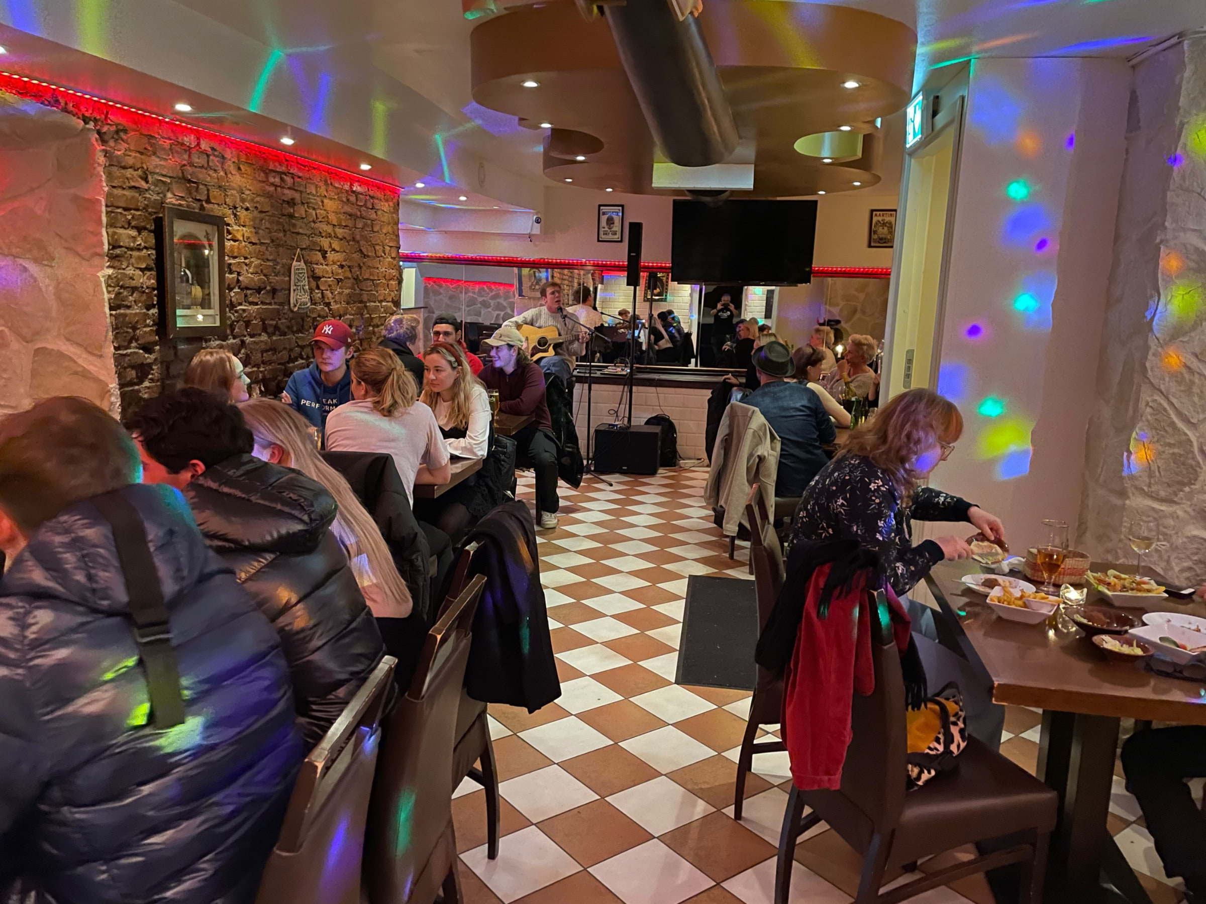 Photo from Café Cello  by Fred R. (23/11/2021)
