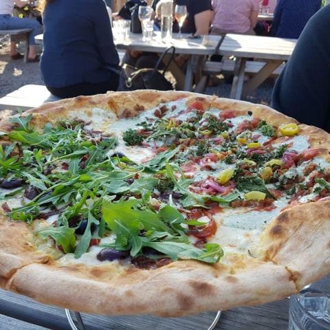 Bild från Delibruket Flatbread av Michaela J. (2019-05-20)