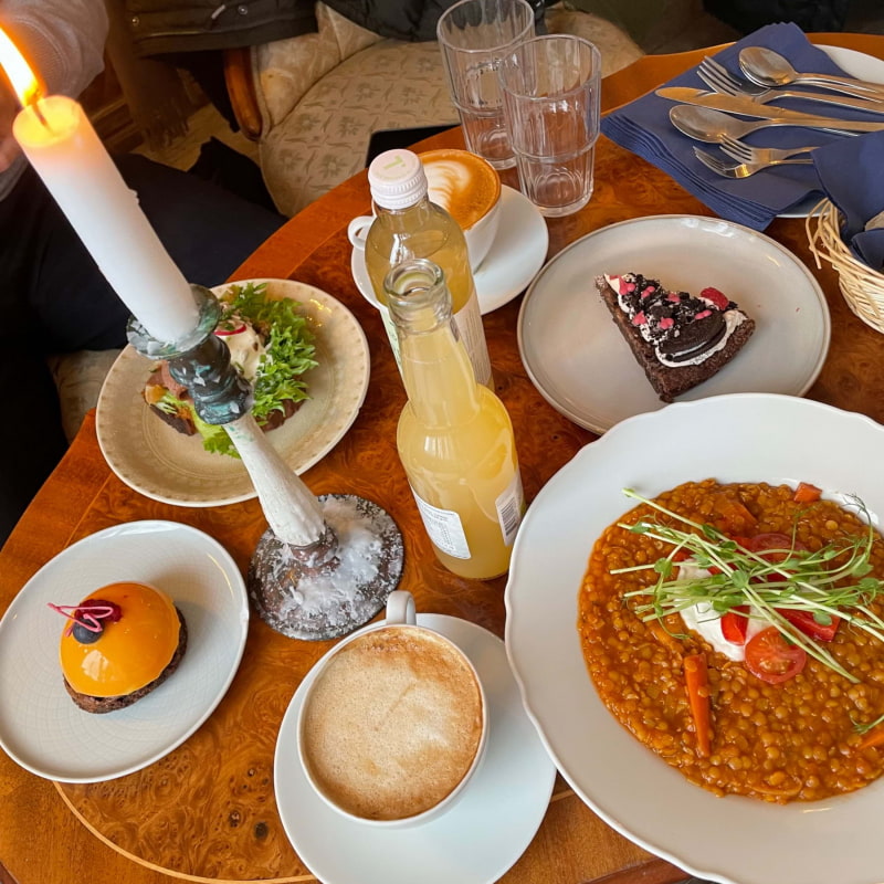 Vegansk linsgryta – Bild från Eldtomta Café av Jessica K. (2023-02-05)