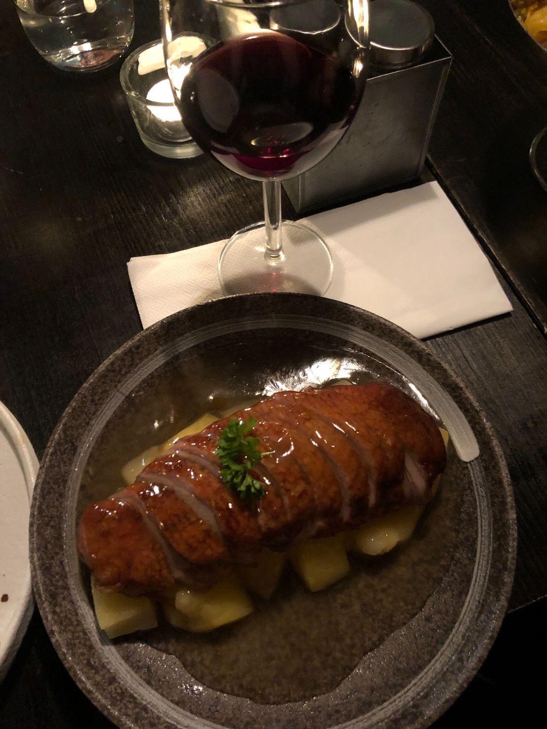 Photo from Hongkist by Josefin J. (10/12/2019)