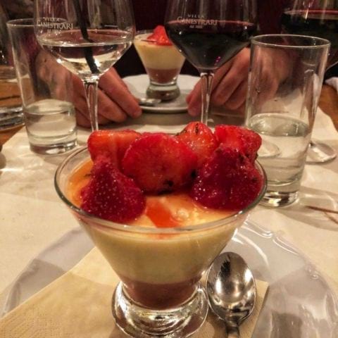 Min goda pannacotta  – Bild från Hosteria Tre Santi av Annelie V. (2018-10-17)