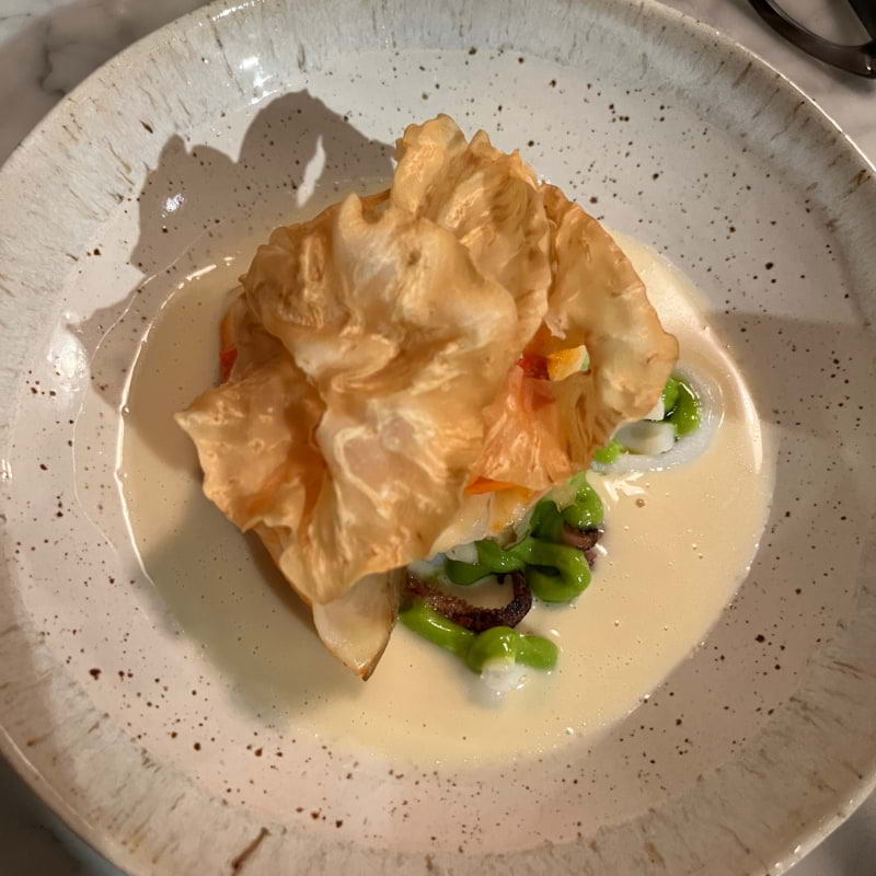 Bläckfisk med rotselleri – Bild från Kasten Bistro av Jim&Jacob av Sofie L. (2022-12-04)