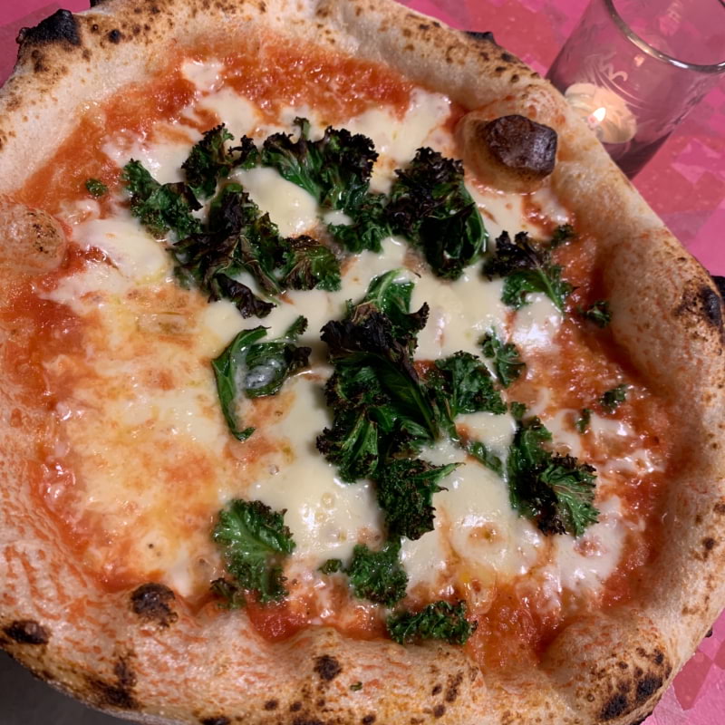 La Piccola Nonna Pizza