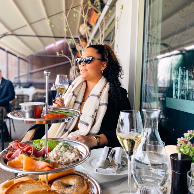Brunch and bubbles – Photo from Le Hibou by Isabelle W. (29/04/2021)