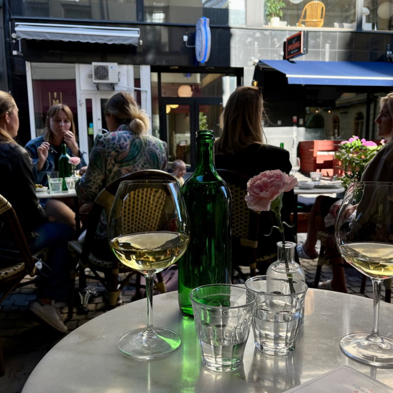 Bild från Schmaltz Bar & Delicatessen av These S. (2022-07-11)