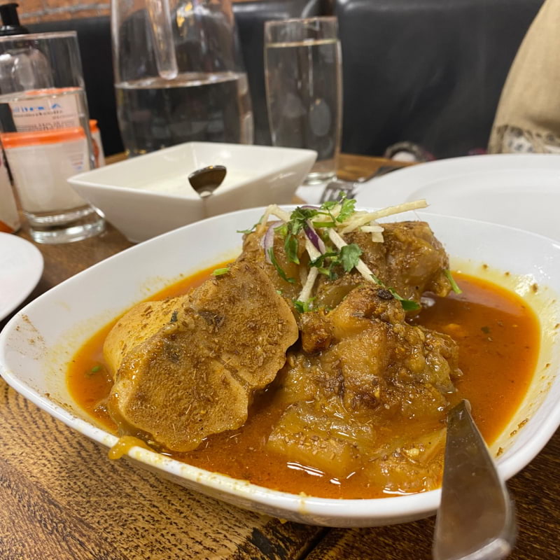 Payee-beef grytan kokt under natten – Photo from Spice Villa by Madiha S. (24/01/2022)