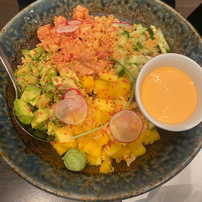 Spicy tuna poke bowl  – Bild från Sushi Room av Adam L. (2020-11-26)