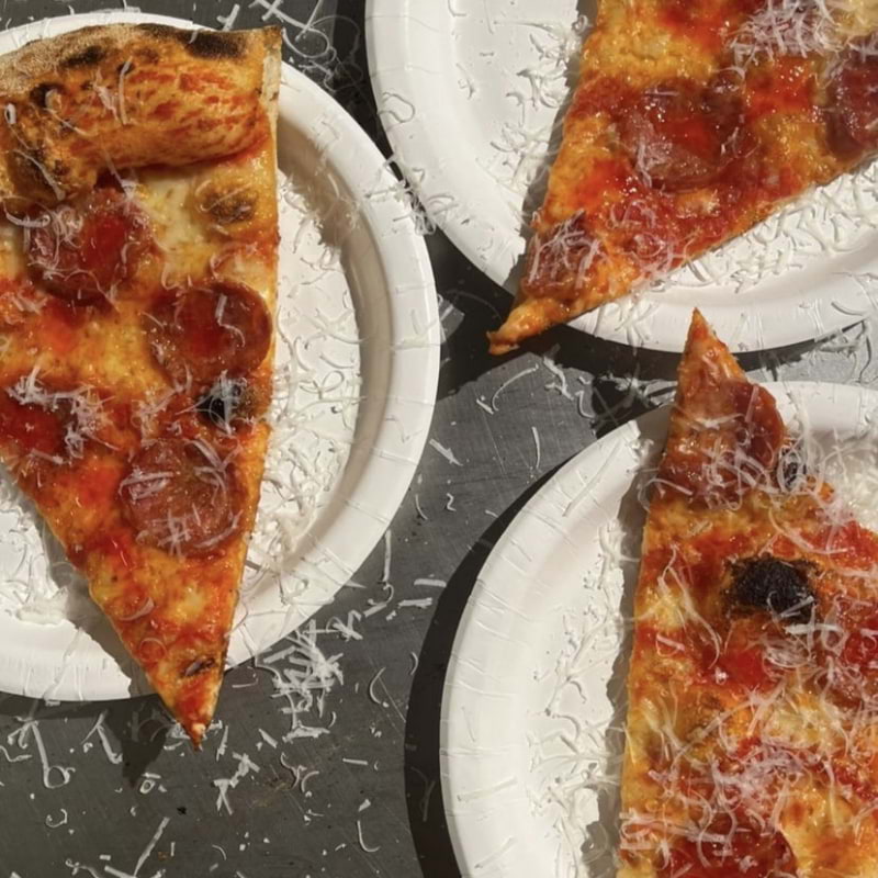 Bild från Goose Alley Pizza Kiosk av Rosanna N. (2023-07-12)