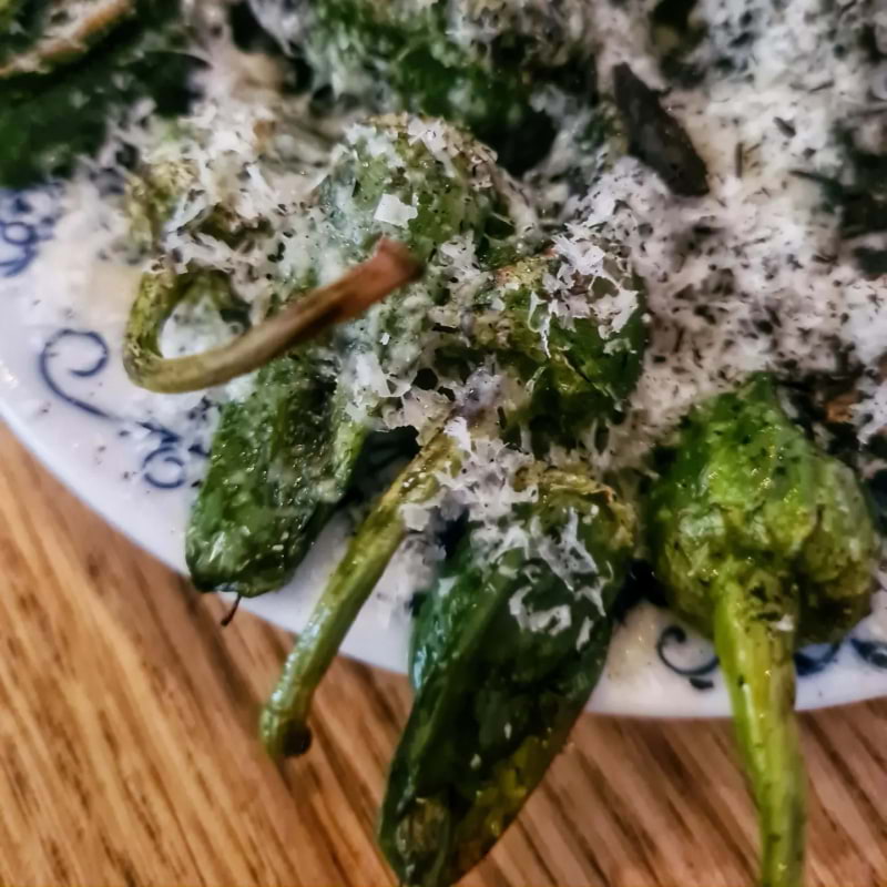 Pimientos de padroń – Photo from Racamaca by Cecilia S. (14/06/2024)