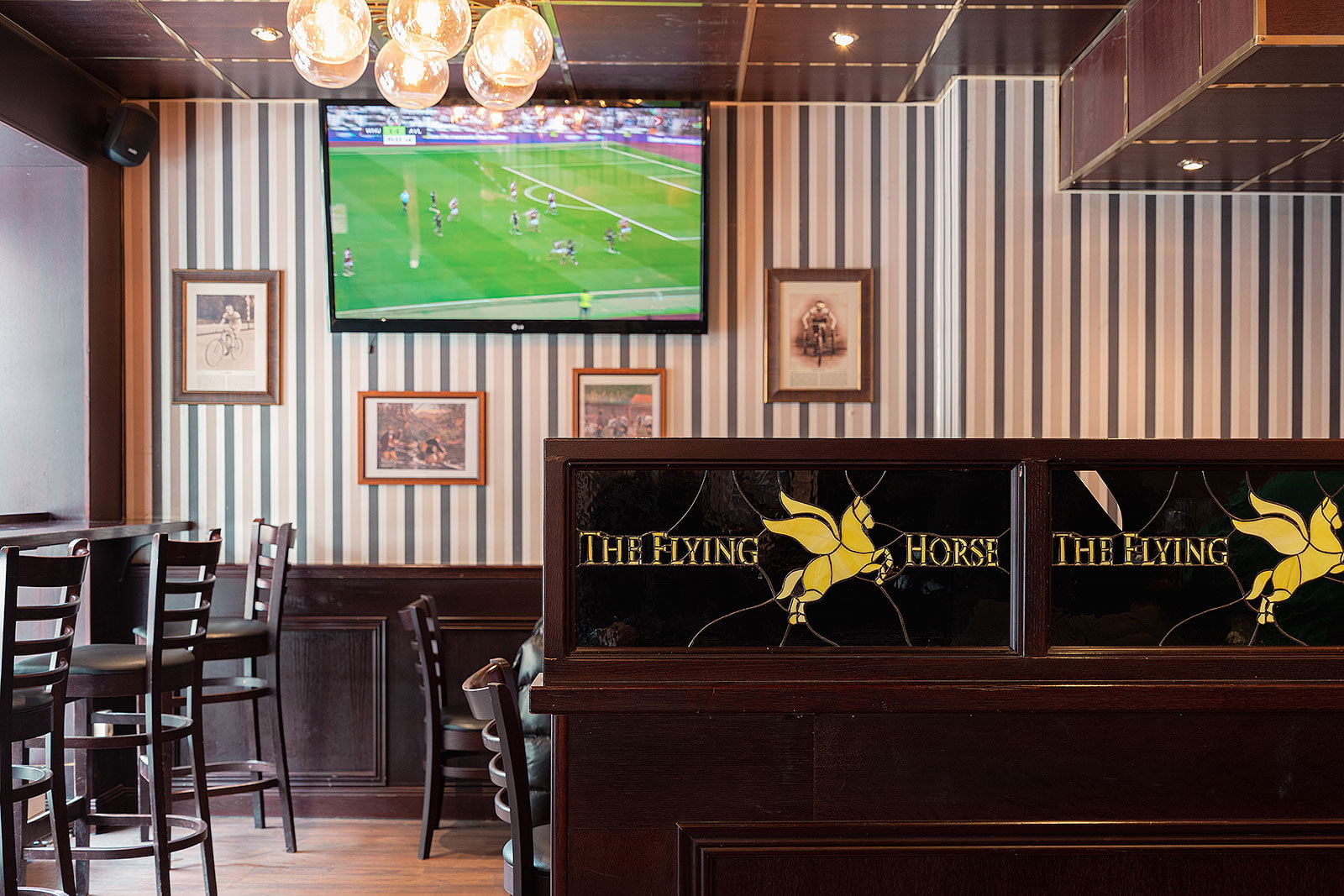 The Flying Horse – Pubar