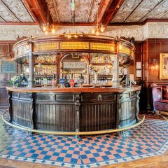 The Crown & Greyhound