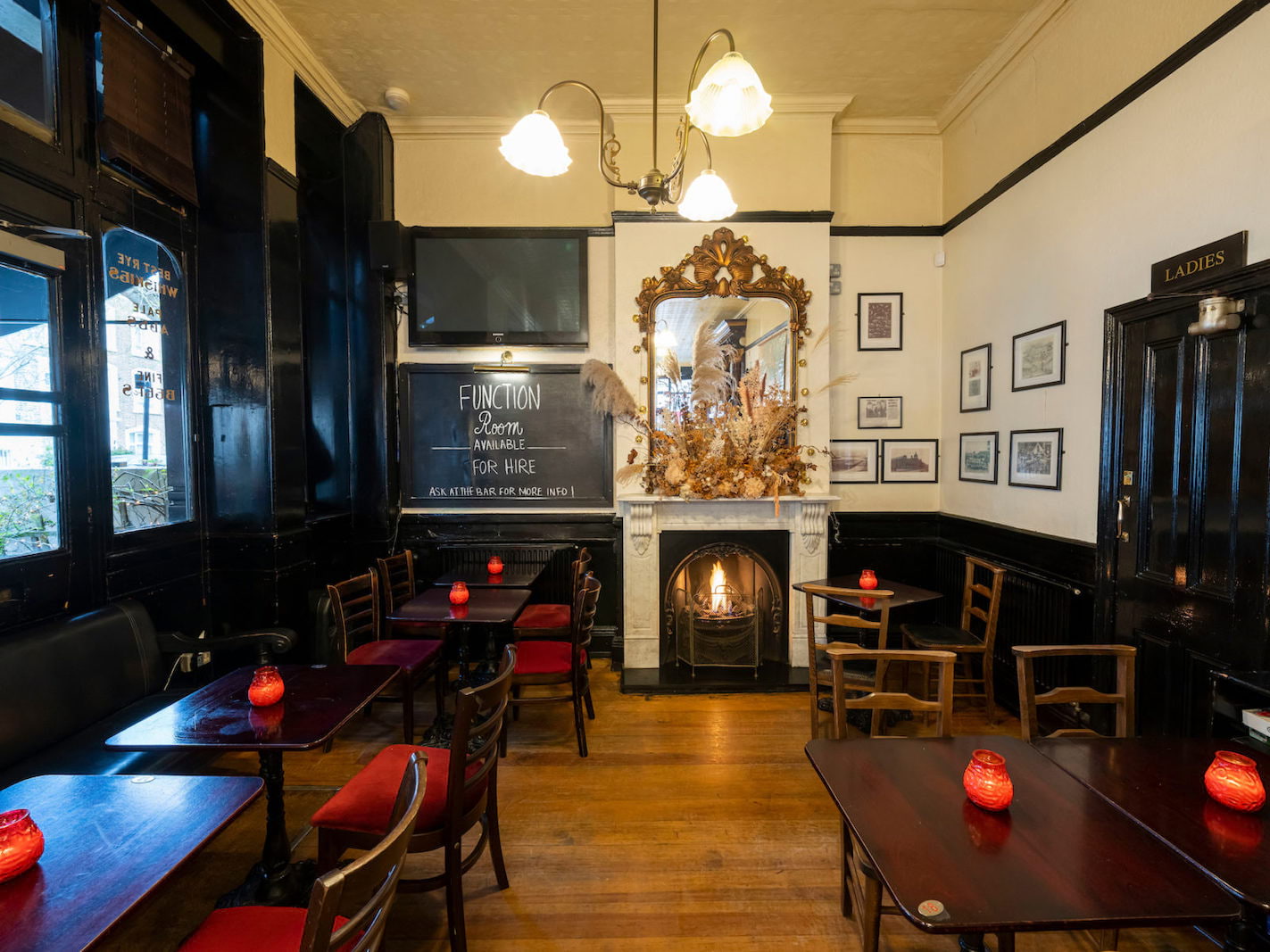 The Swimmer at the Grafton Arms – Cosy pubs